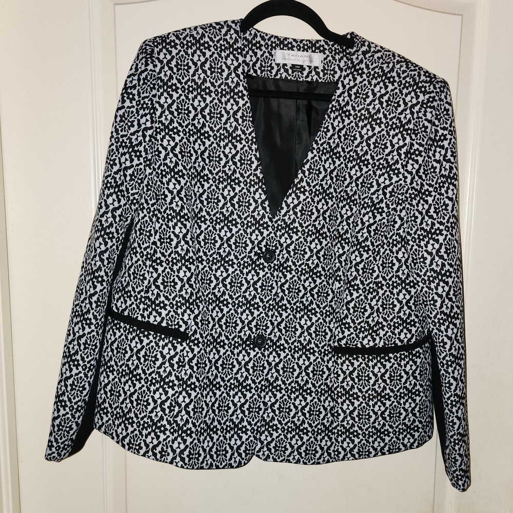 Tahari Arthur S Levine Blazer Womens 14W Black White Geometric Colorblock